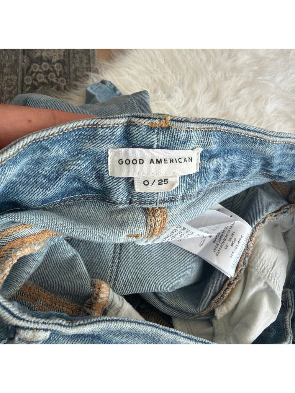 Good American ALWAYS FITS GOOD CLASSIC BOOTCUT size 25 inseam 33 - Picture 7 of 7
